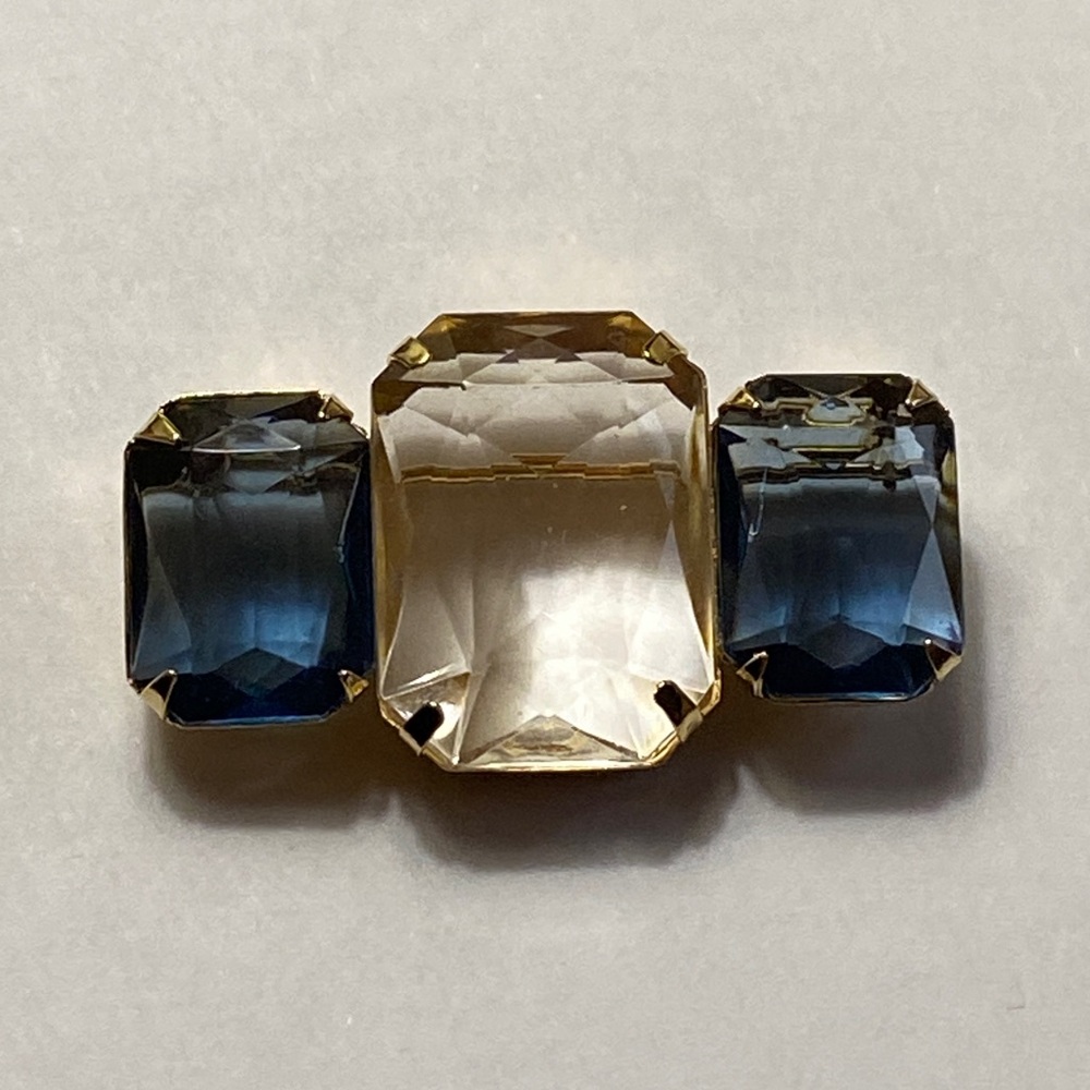 Avon Gold Tone Blue and White Pin Brooch Signed